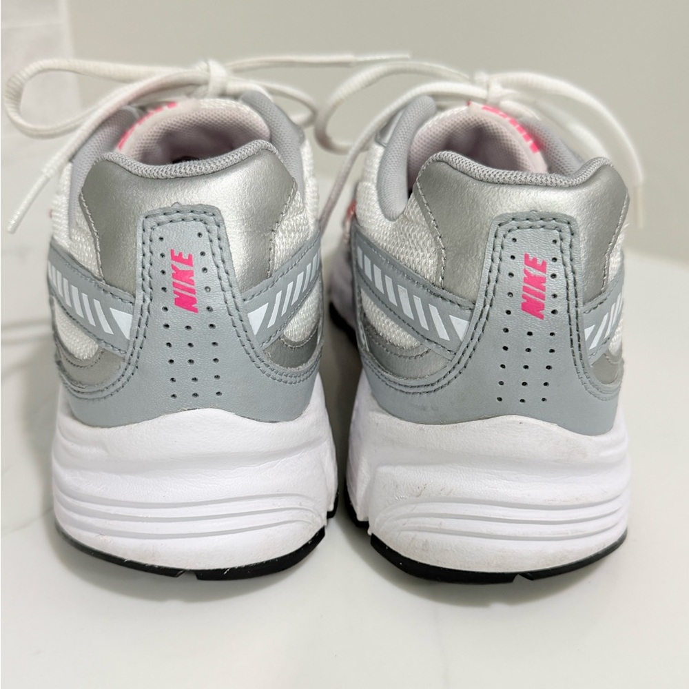 Nike Initiator Running Sneakers Women’s Shoe 8 - Picture 3 of 10